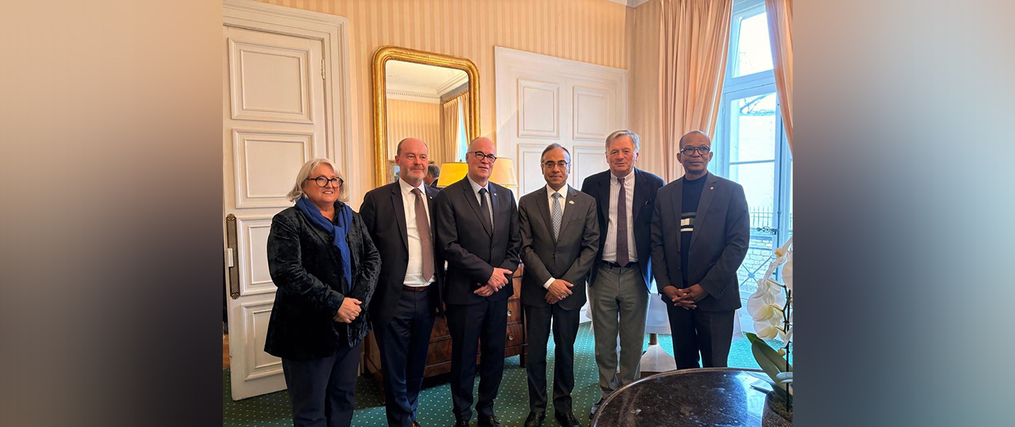 Ambassador Sanjeev Singla met with the President and members of the India–France Friendship Group at the National Assembly